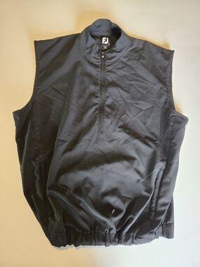 FootJoy FJ Golf Vest Mens Small Black 1/4 Zip Windbreaker (Measures Large)